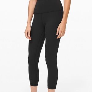 Lululemon Leggings Size 6 Black cropped